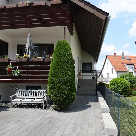 Ruhige, Modern Eingerichtete 2 Zimmer Wohnung Im Untergeschoss Eines Zweifamilienhauses Hildrizhausen Eksteriør billede