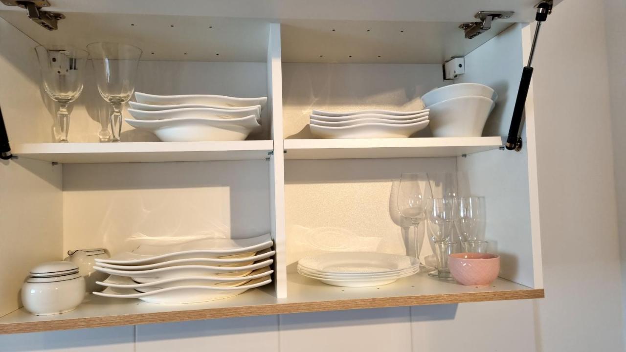 Ruhige, Modern Eingerichtete 2 Zimmer Wohnung Im Untergeschoss Eines Zweifamilienhauses Hildrizhausen Eksteriør billede