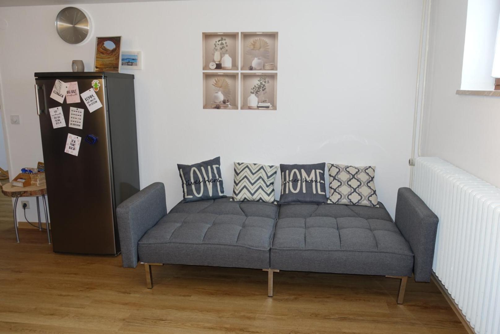 Ruhige, Modern Eingerichtete 2 Zimmer Wohnung Im Untergeschoss Eines Zweifamilienhauses Hildrizhausen Eksteriør billede